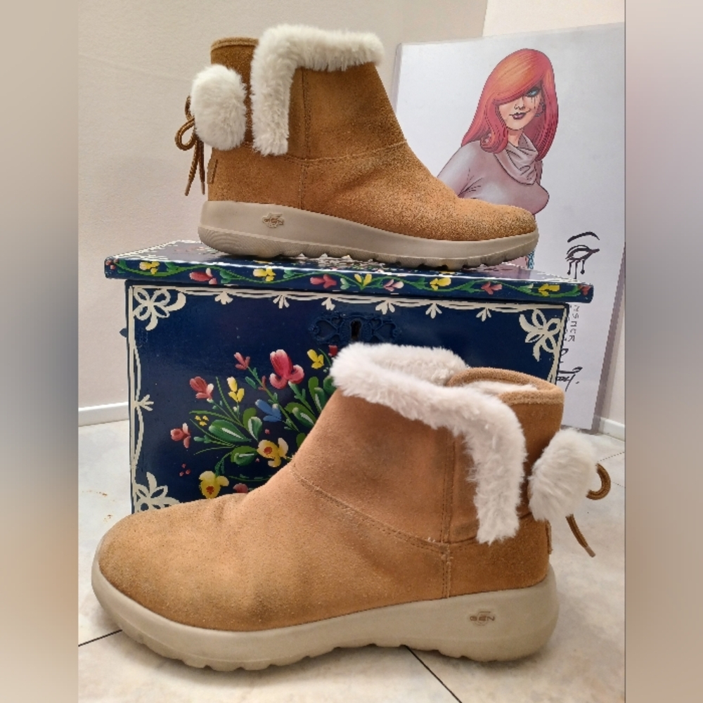 Tan Ankle Boots with Cozy White Lining and Slip-On Design